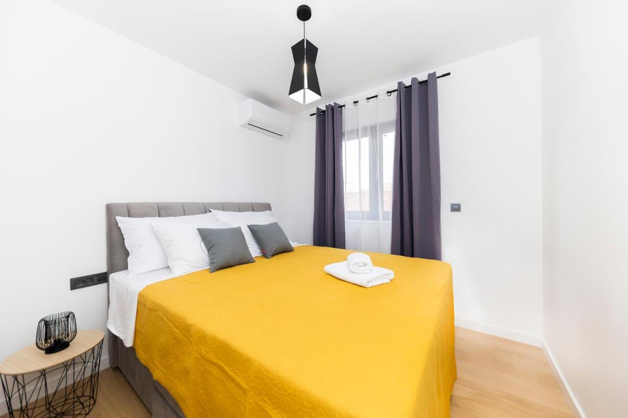 Apartment Marianne , Parking Free , 2 Bedroom & 2 Bathroom , Modern & Cozy Zadar Buitenkant foto