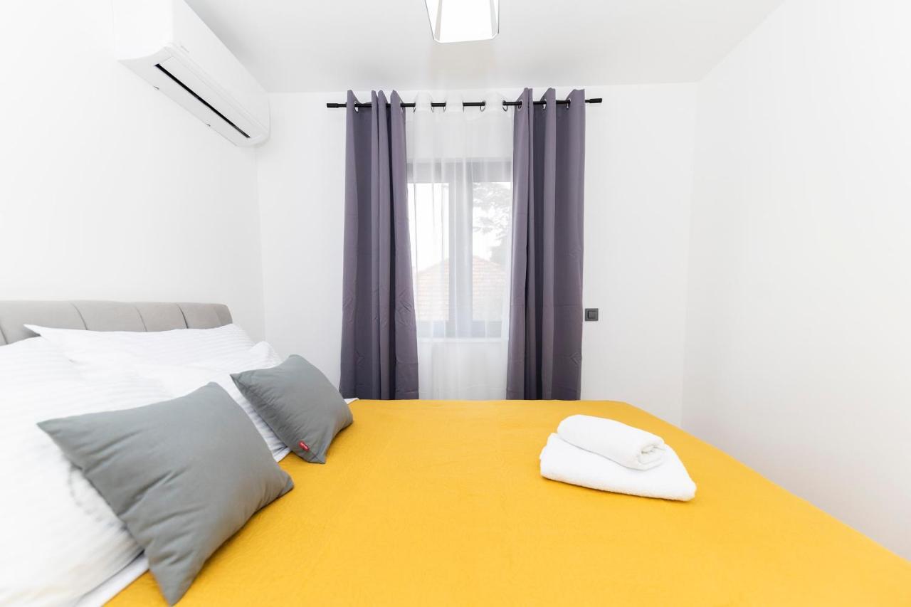Apartment Marianne , Parking Free , 2 Bedroom & 2 Bathroom , Modern & Cozy Zadar Buitenkant foto